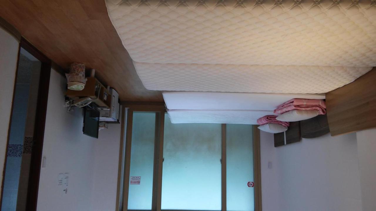 Geomunoreum Hostel Чеджу Екстериор снимка
