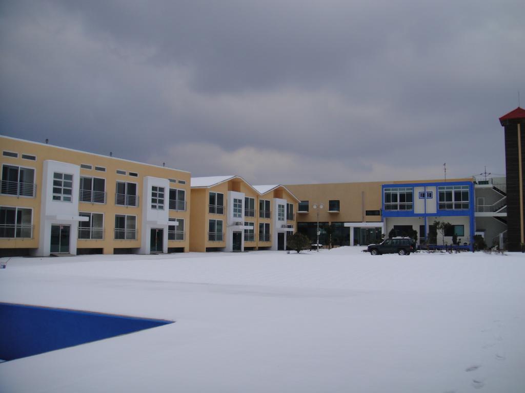 Geomunoreum Hostel Чеджу Екстериор снимка