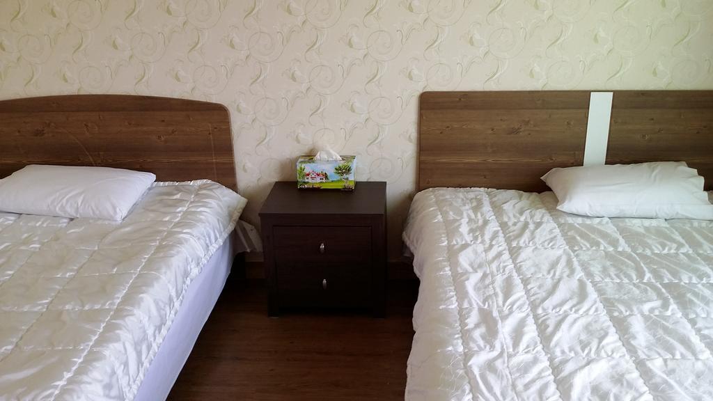 Geomunoreum Hostel Чеджу Екстериор снимка