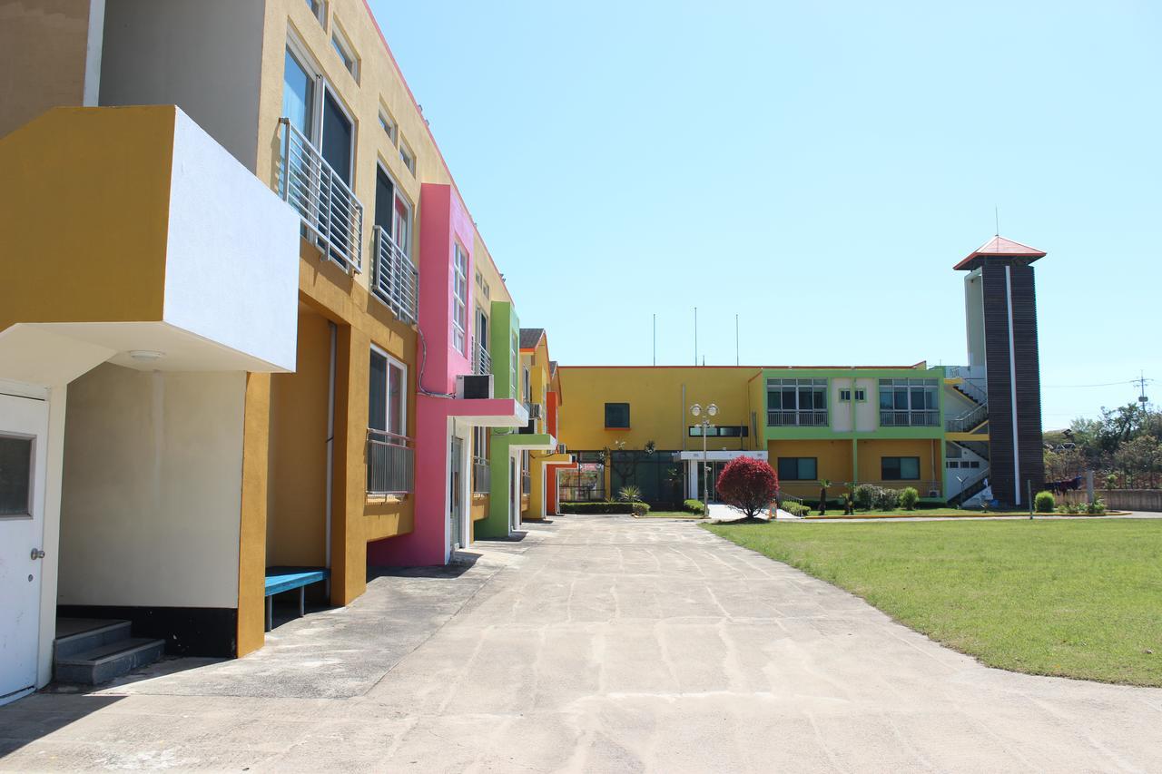 Geomunoreum Hostel Чеджу Екстериор снимка